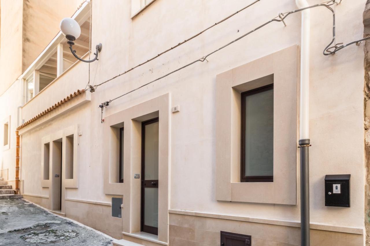 The Bell Apartamento Comiso Exterior foto
